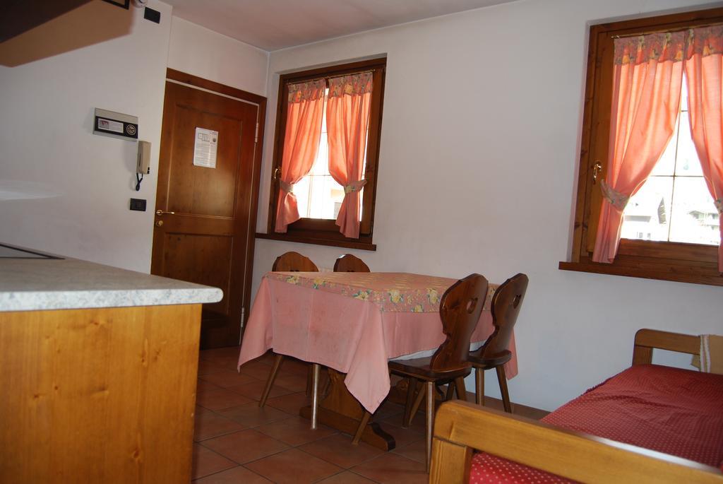 Chalet Gardenia Bormio Chambre photo