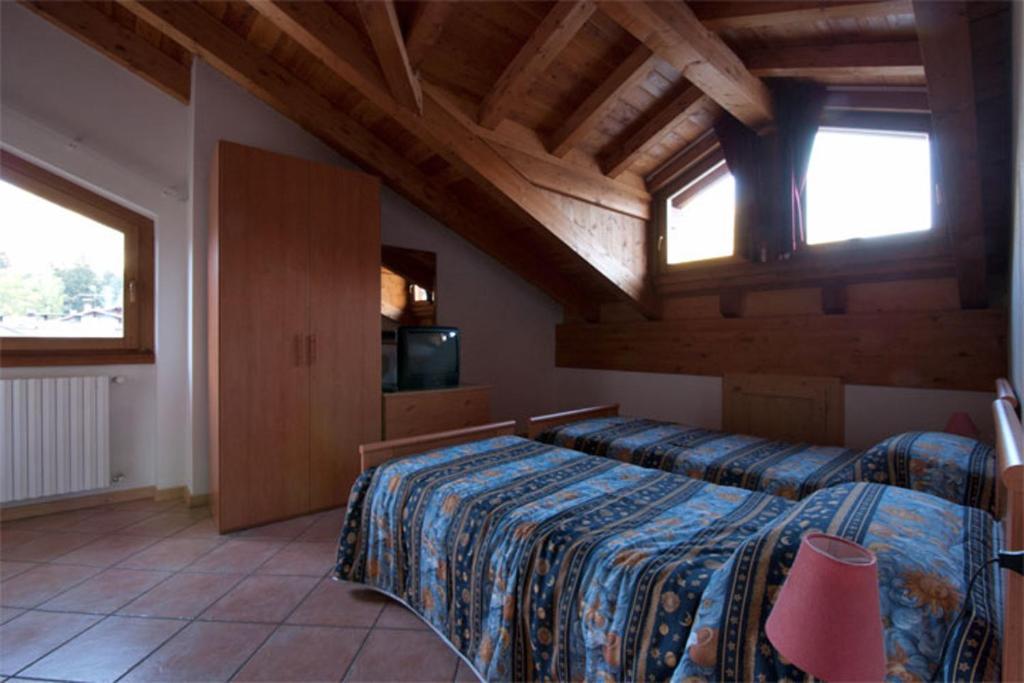 Chalet Gardenia Bormio Chambre photo